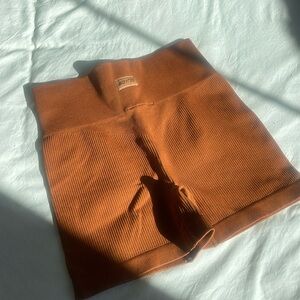 Bo+Tee brown shorts in size small